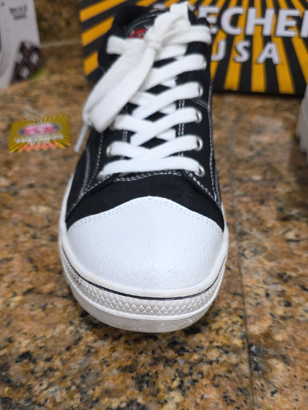 Skechers Roadies True Roots Sneakers - SZ 9 - Picture 3 of 13